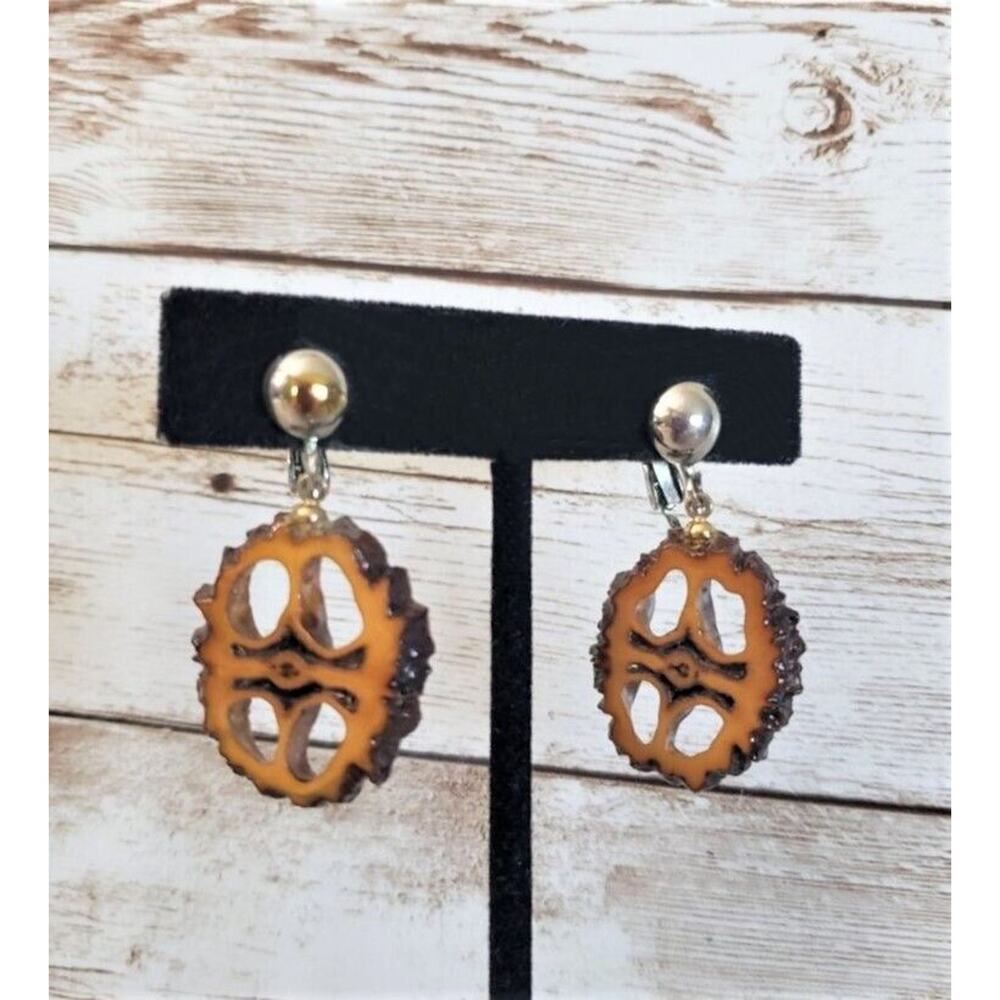 Vintage Clip On Earrings - Unusual Brown/Tan Dangle